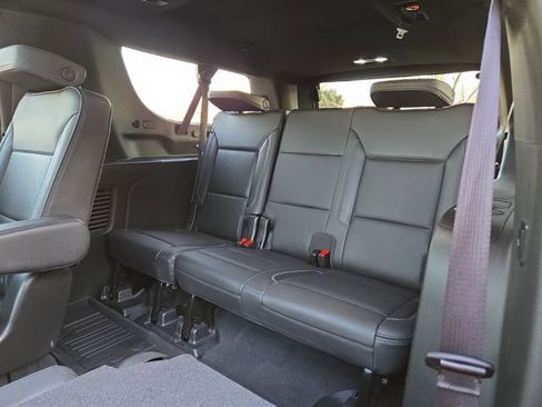 Used 2021 GMC Yukon XL Denali w/ Denali Premium Package image 35