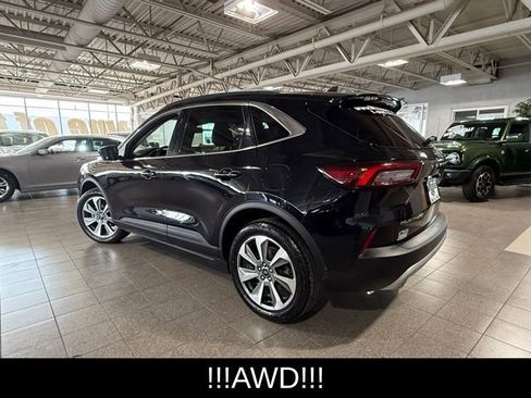 Used 2024 Ford Escape Platinum image 6