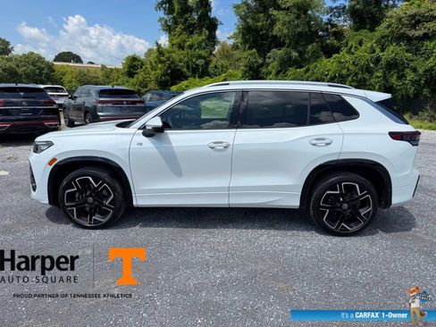 Used 2025 Volkswagen Tiguan SEL R-Line AWD/4WD image 2