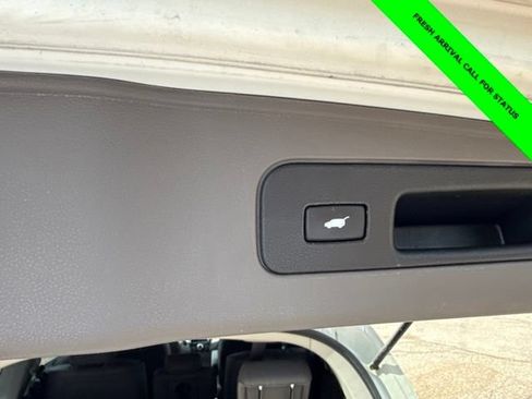 Used 2015 Honda Odyssey Touring Elite image 17