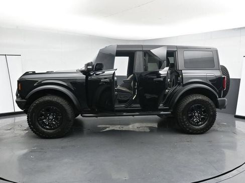 Used 2024 Ford Bronco Wildtrak image 40