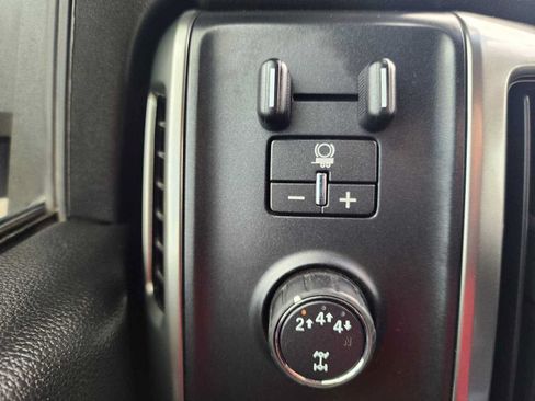 Used 2018 Chevrolet Silverado 2500 LT w/ All Star Edition AWD/4WD image 27