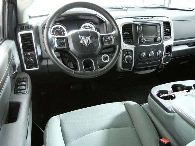 Used 2017 RAM 1500 Classic SLT RWD image 2