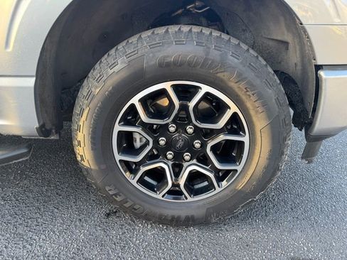 Used 2022 Ford F150 XLT w/ Equipment Group 302A High image 10