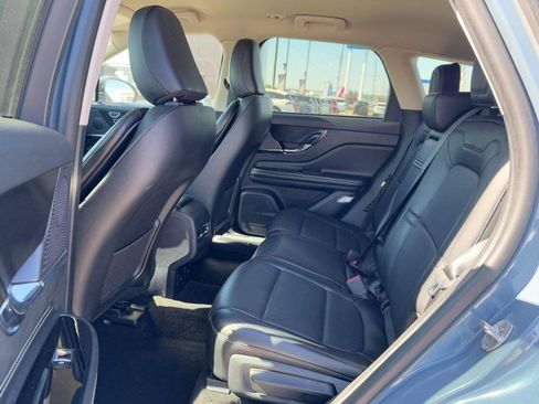 Certified 2023 Lincoln Corsair Reserve image 12