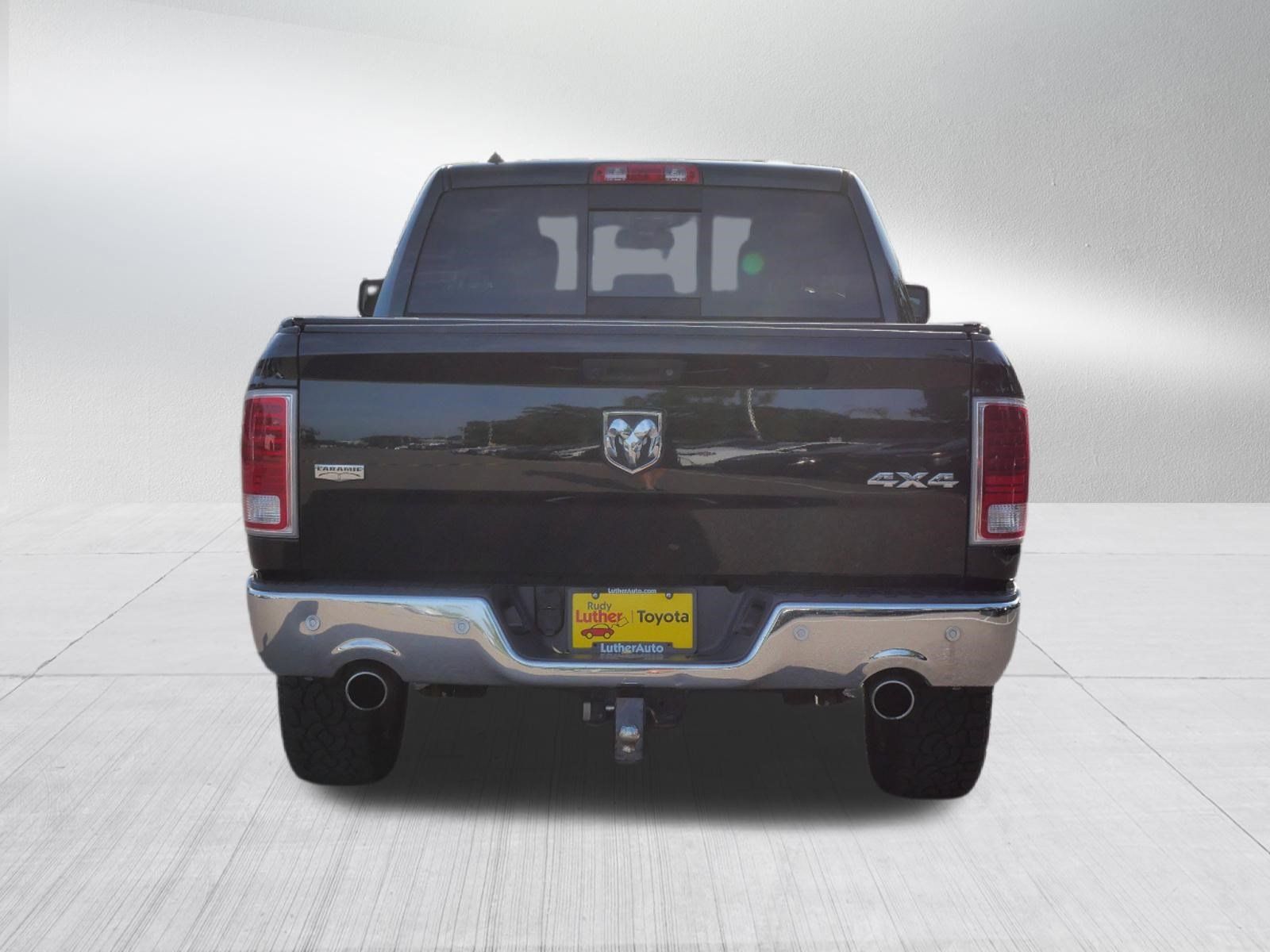 Used 2017 RAM 1500 Laramie w/ Convenience Group AWD/4WD image 6