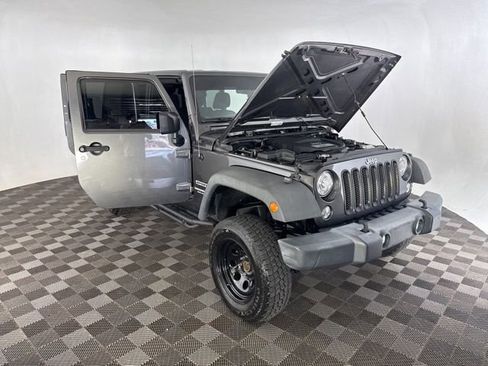 Used 2017 Jeep Wrangler Unlimited Sport w/ Quick Order Package 24S AWD/4WD image 12