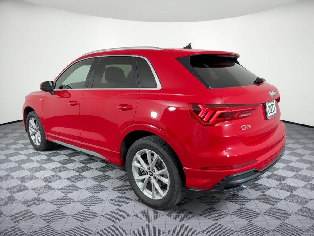 Used 2022 Audi Q3 2.0T Premium AWD/4WD image 3
