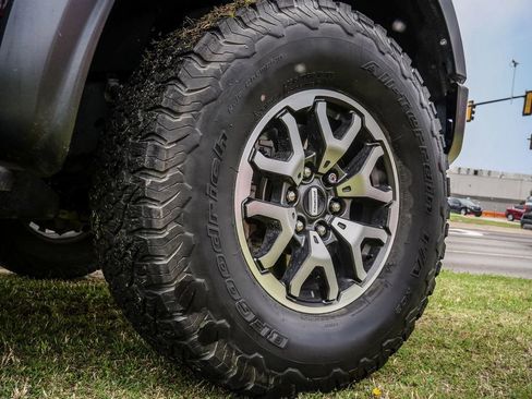 Used 2022 Ford F150 Raptor w/ Equipment Group 801A High AWD/4WD image 12