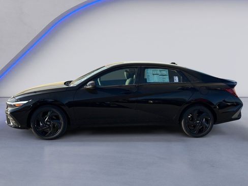 New 2026 Hyundai Elantra Sport FWD image 7
