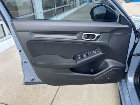 Used 2023 Honda Civic Sport image 13