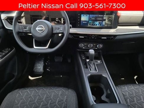 New 2025 Nissan Kicks SV w/ Illumination Package image 19