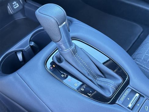 Used 2024 Honda HR-V LX image 21