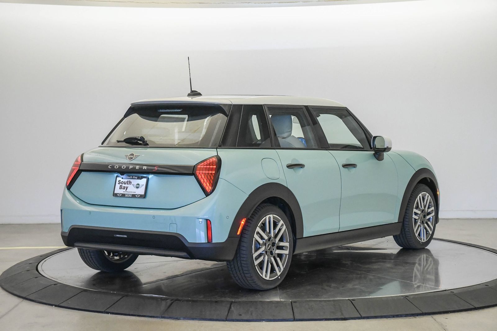 New 2026 MINI Cooper S FWD image 4