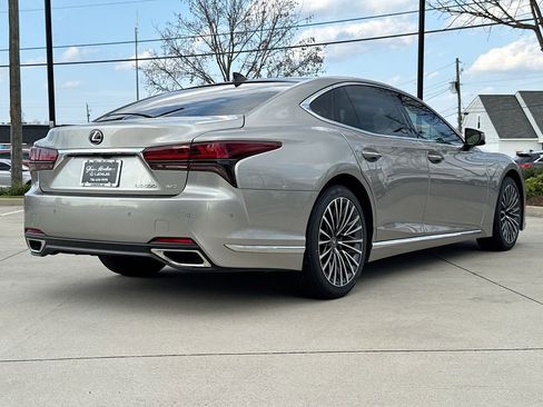 Used 2024 Lexus LS 500 AWD w/ Luxury Package image 10