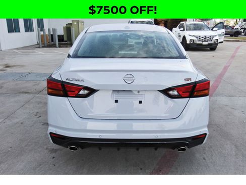 New 2025 Nissan Altima 2.5 SR w/ SR Premium Package image 7