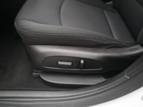 Used 2017 Chevrolet Cruze LT w/ Convenience Package FWD image 27