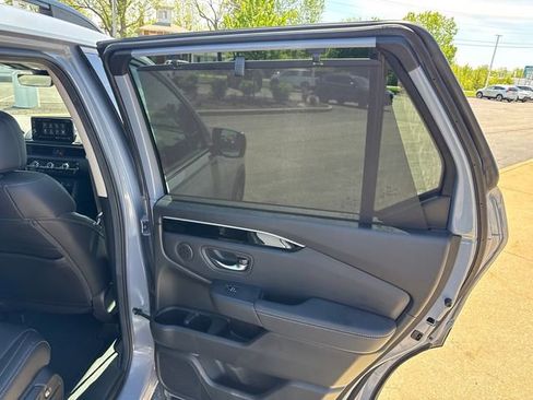 Used 2025 Honda Pilot Touring image 41