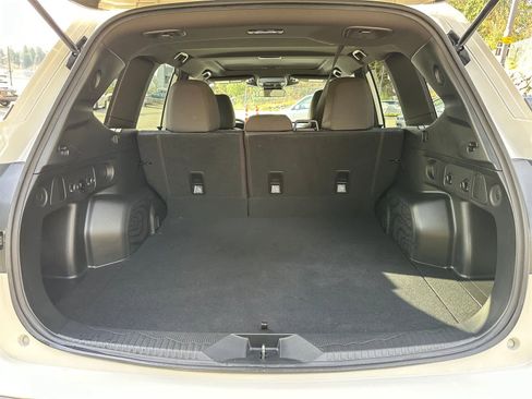 Certified 2025 Subaru Forester Premium image 26