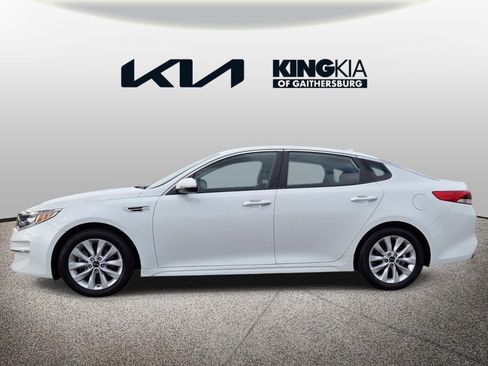 Used 2018 Kia Optima LX w/ 17" Alloy Wheels Package FWD image 7