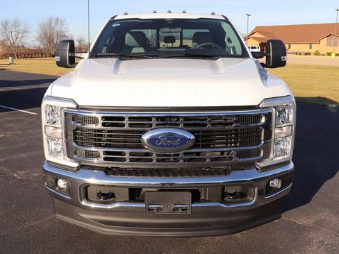 New 2026 Ford F350 XL w/ XL Chrome Package AWD/4WD image 2