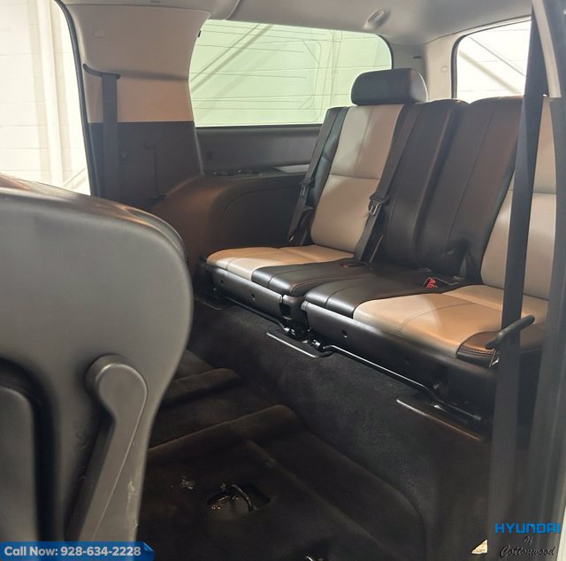 Used 2007 Chevrolet Suburban LT w/ LT Preferred Equipment Group AWD/4WD image 20