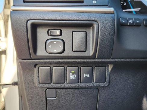 Used 2015 Lexus ES 350 w/ Premium Package image 19