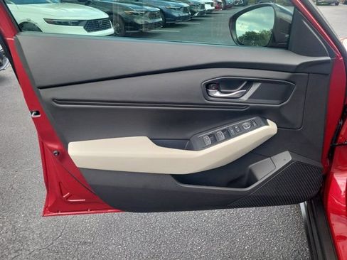 Used 2025 Honda Accord SE image 19