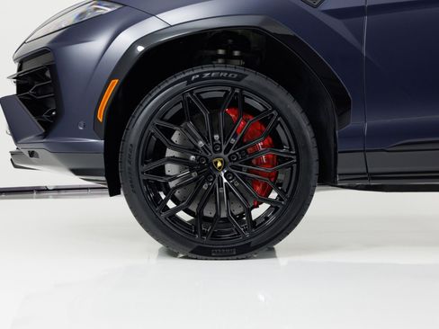 Used 2025 Lamborghini Urus Performante AWD/4WD image 10