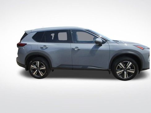 Used 2025 Nissan Rogue SL AWD/4WD image 8