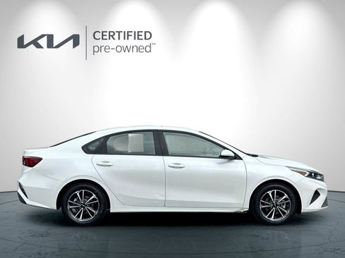 Certified 2024 Kia Forte LXS image 3