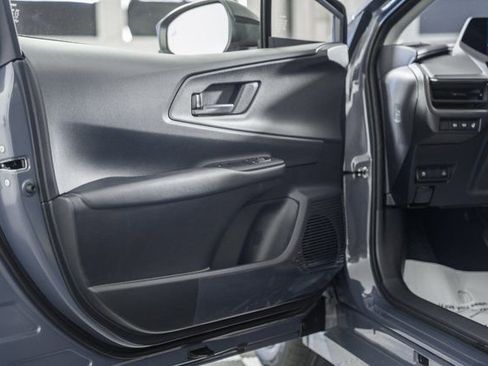 New 2026 Toyota Prius Plug-In Hybrid FWD image 43