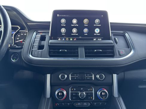 Used 2021 GMC Yukon SLT w/ SLT Premium Package image 30