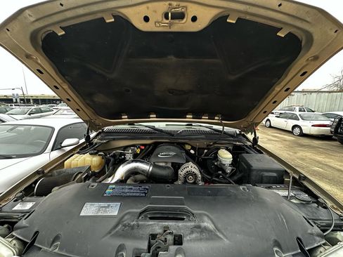 Used 2005 GMC Sierra 1500 SLE w/ Off-Road Package image 56