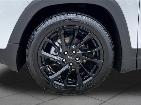 Used 2023 GMC Terrain SLT w/ Elevation Edition FWD image 11