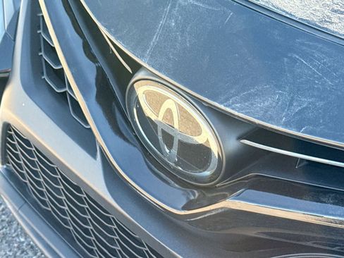 Used 2022 Toyota Camry SE image 31