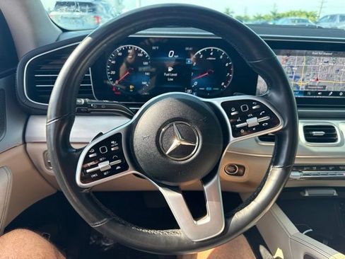 Used 2022 Mercedes-Benz GLS 450 4MATIC image 7