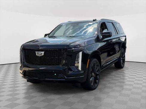Used 2026 Cadillac Escalade Platinum Sport w/ LPO, ONYX Package AWD/4WD image 3