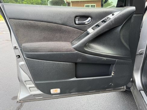 Used 2012 Nissan Murano S FWD image 9