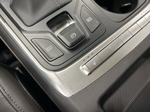 New 2026 Kia Carnival image 23