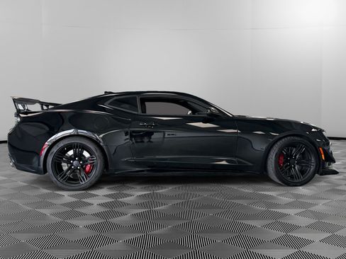 Used 2018 Chevrolet Camaro ZL1 RWD image 10