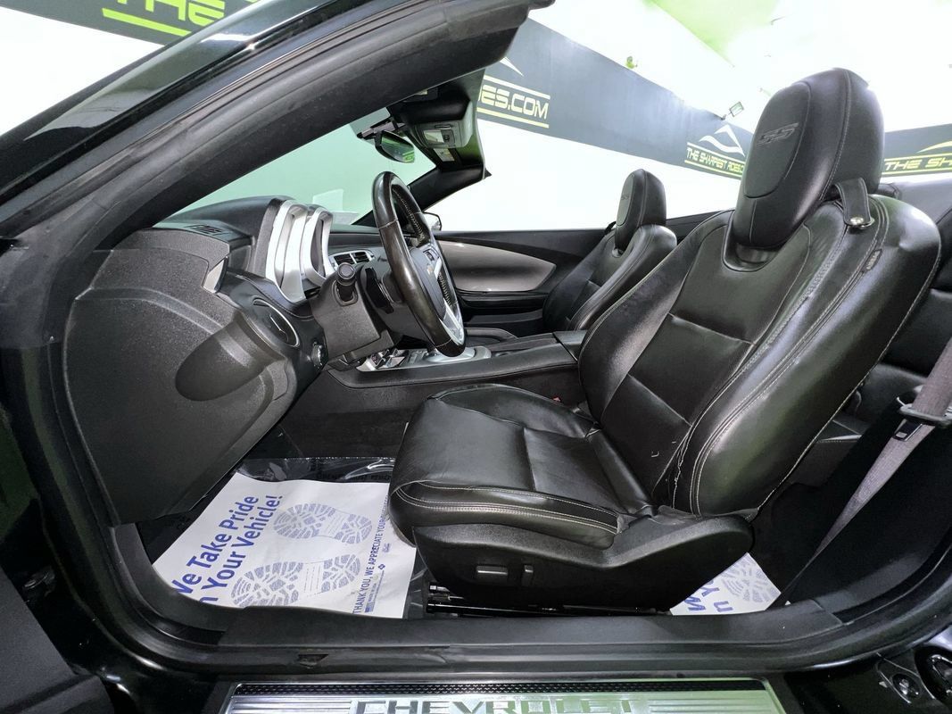 Used 2014 Chevrolet Camaro SS w/ RS Package RWD image 16