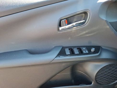 Used 2020 Toyota Prius LE AWD/4WD image 13