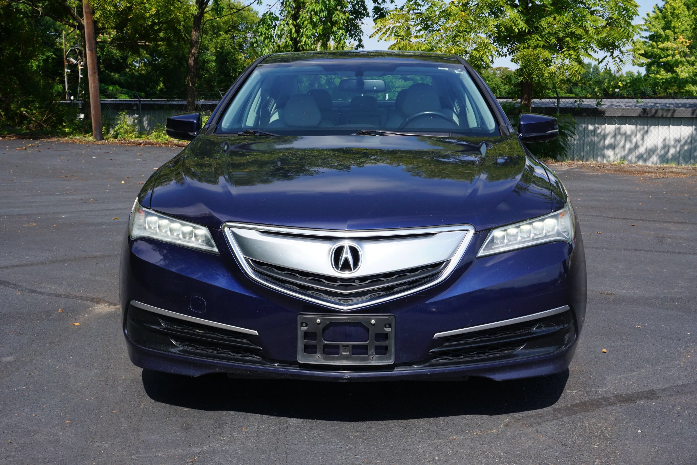 Used 2016 Acura TLX FWD image 2
