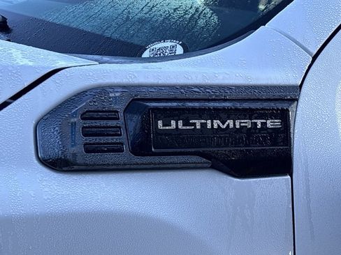 Used 2025 GMC Sierra 2500 Denali Ultimate image 14