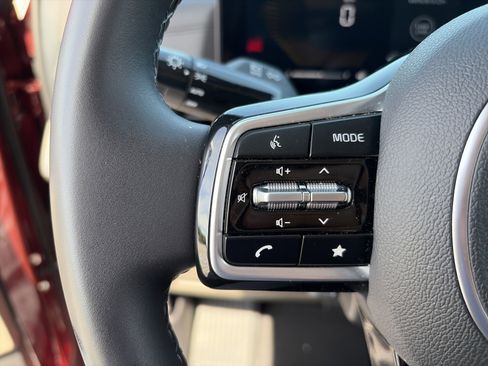 Used 2026 Kia Carnival EX FWD image 45