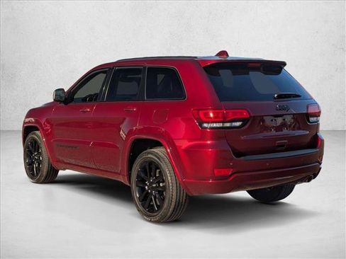 Used 2022 Jeep Grand Cherokee Laredo X image 8