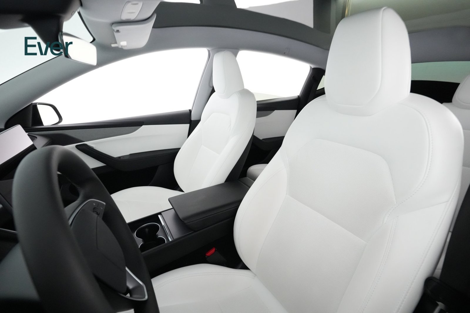 Used 2026 Tesla Model Y AWD image 4