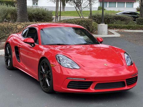 Used 2017 Porsche 718 Cayman S RWD image 15