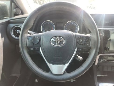 Used 2019 Toyota Corolla SE FWD image 8